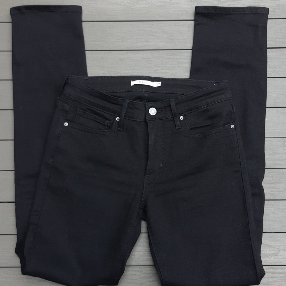 Levis 712 Jeans